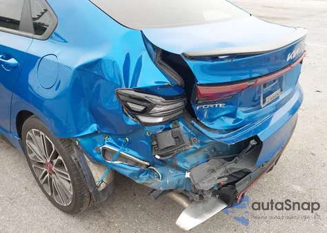 2022 Kia Forte Gt z USA, uszkodzony, nr VIN 3KPF44AC0NE499654